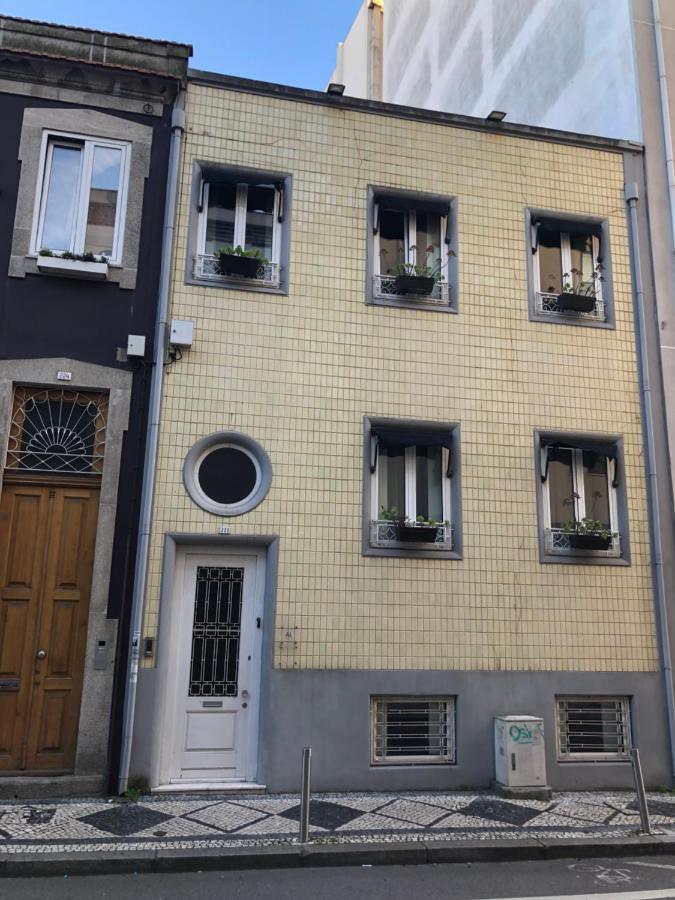 Bed and Breakfast Godinho'S House Matosinhos  Esterno foto