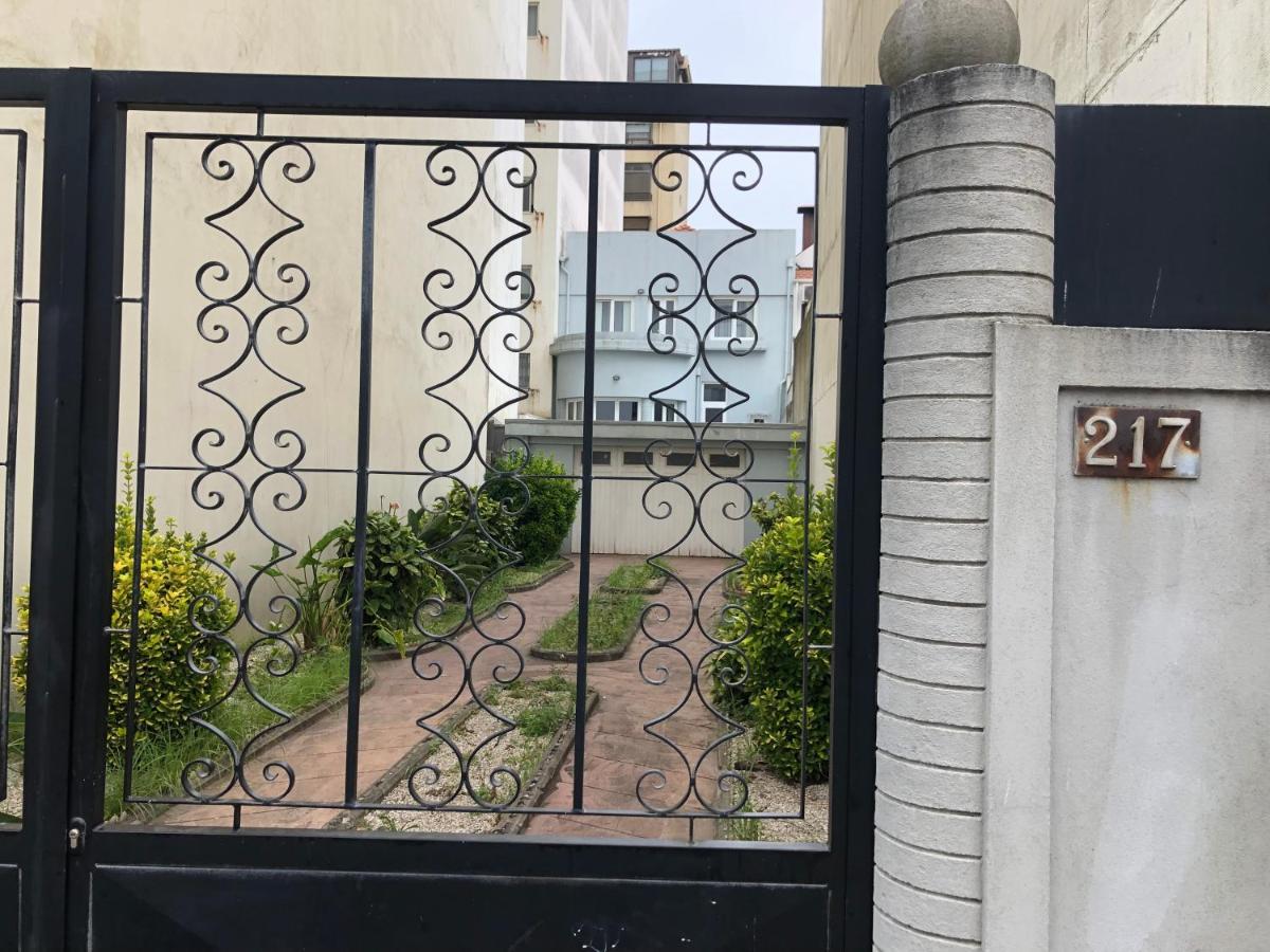 Bed and Breakfast Godinho'S House Matosinhos  Esterno foto